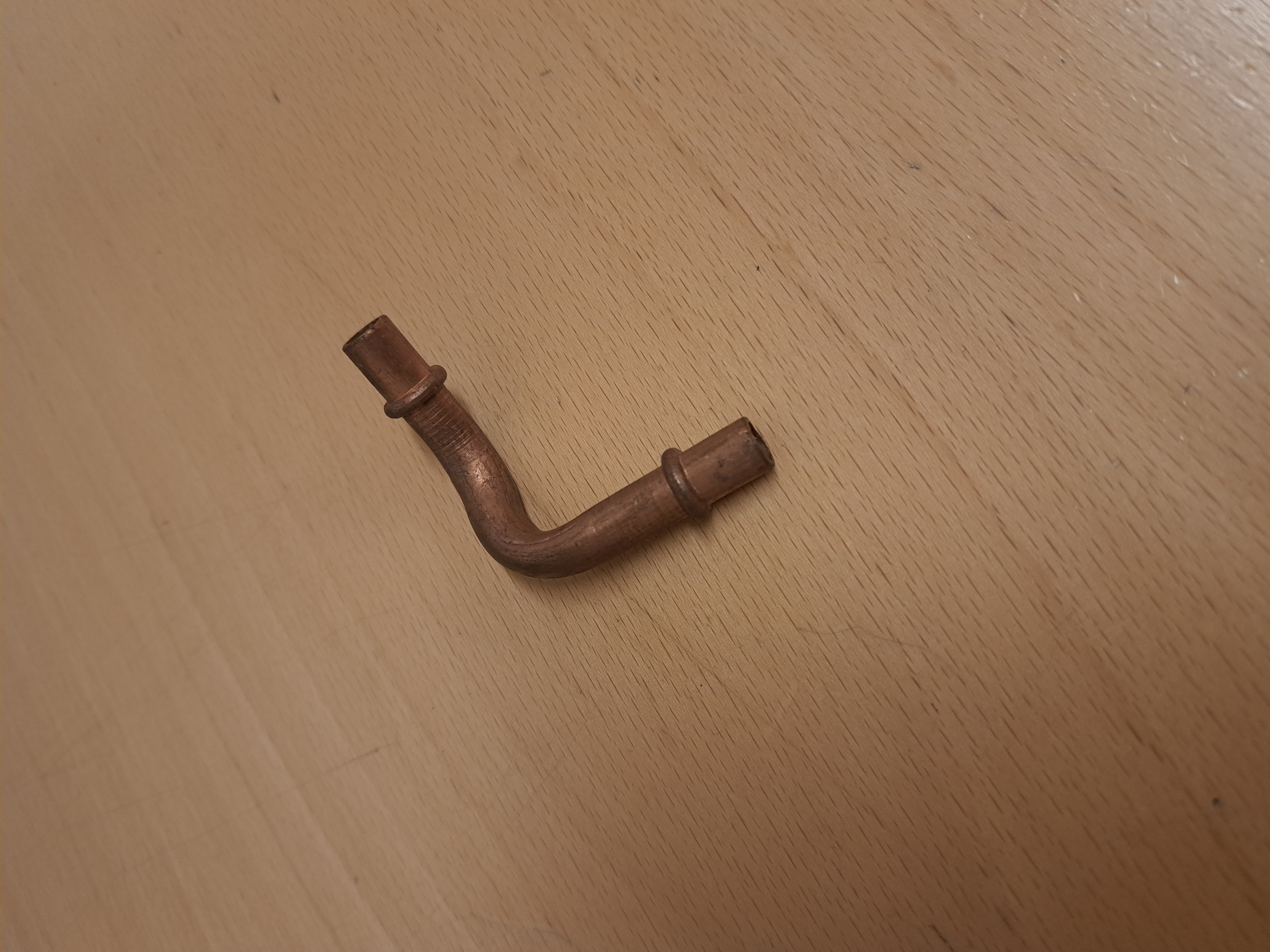 Intermediate pipe
