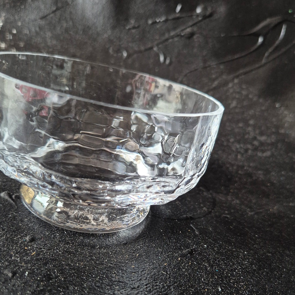 vintage SKÅL, klarglas med ojämn undersida, Mantorp Sweden, h 6 cm - 5
