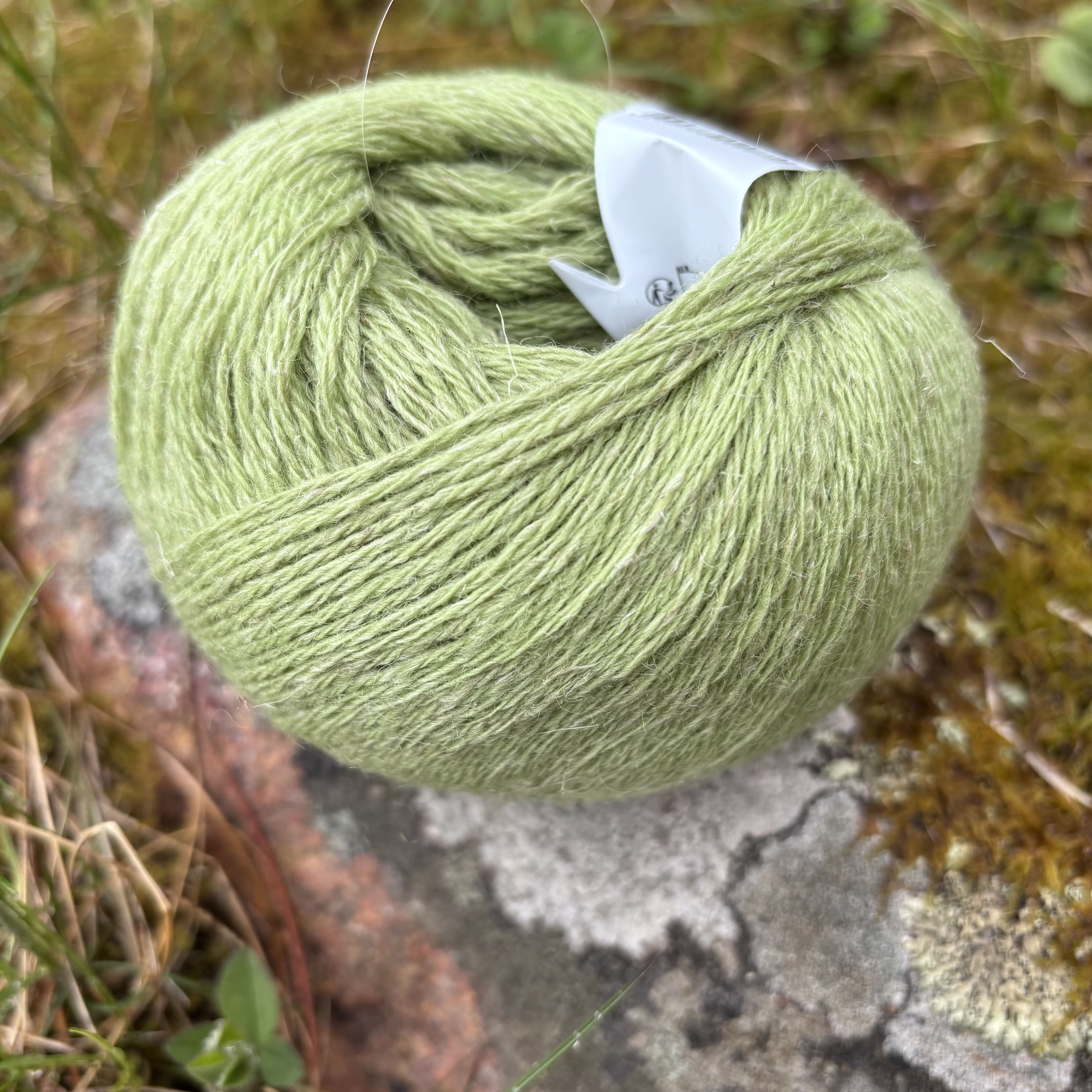 Anita 50 g - Blandgarn av ull och lin från Plassard - 4