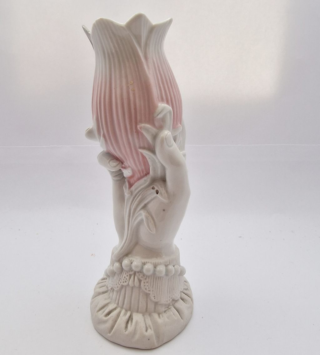 Hand vase England Victorian