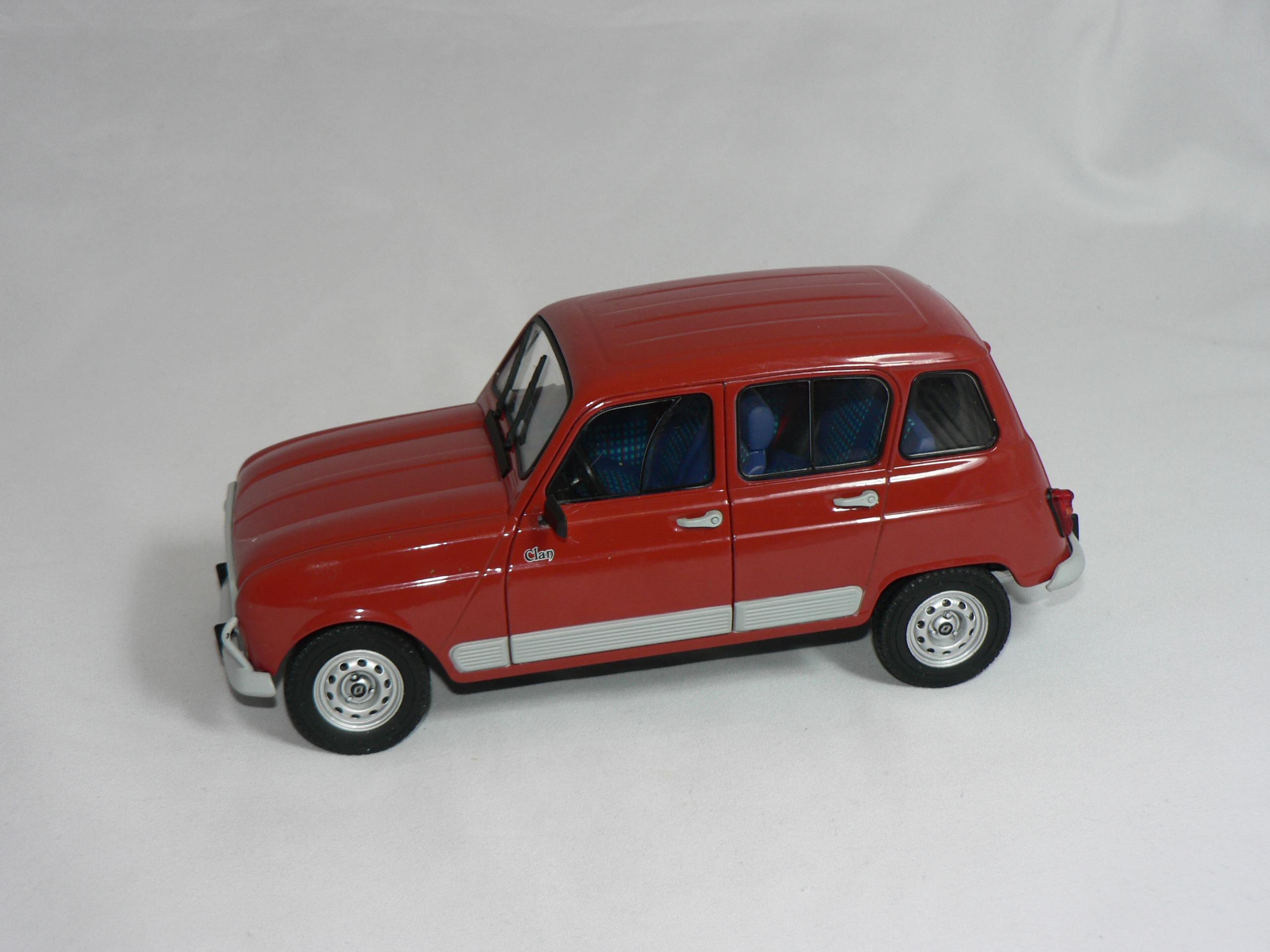 Renault  4 GTL  1989  1:18 Solido - 3