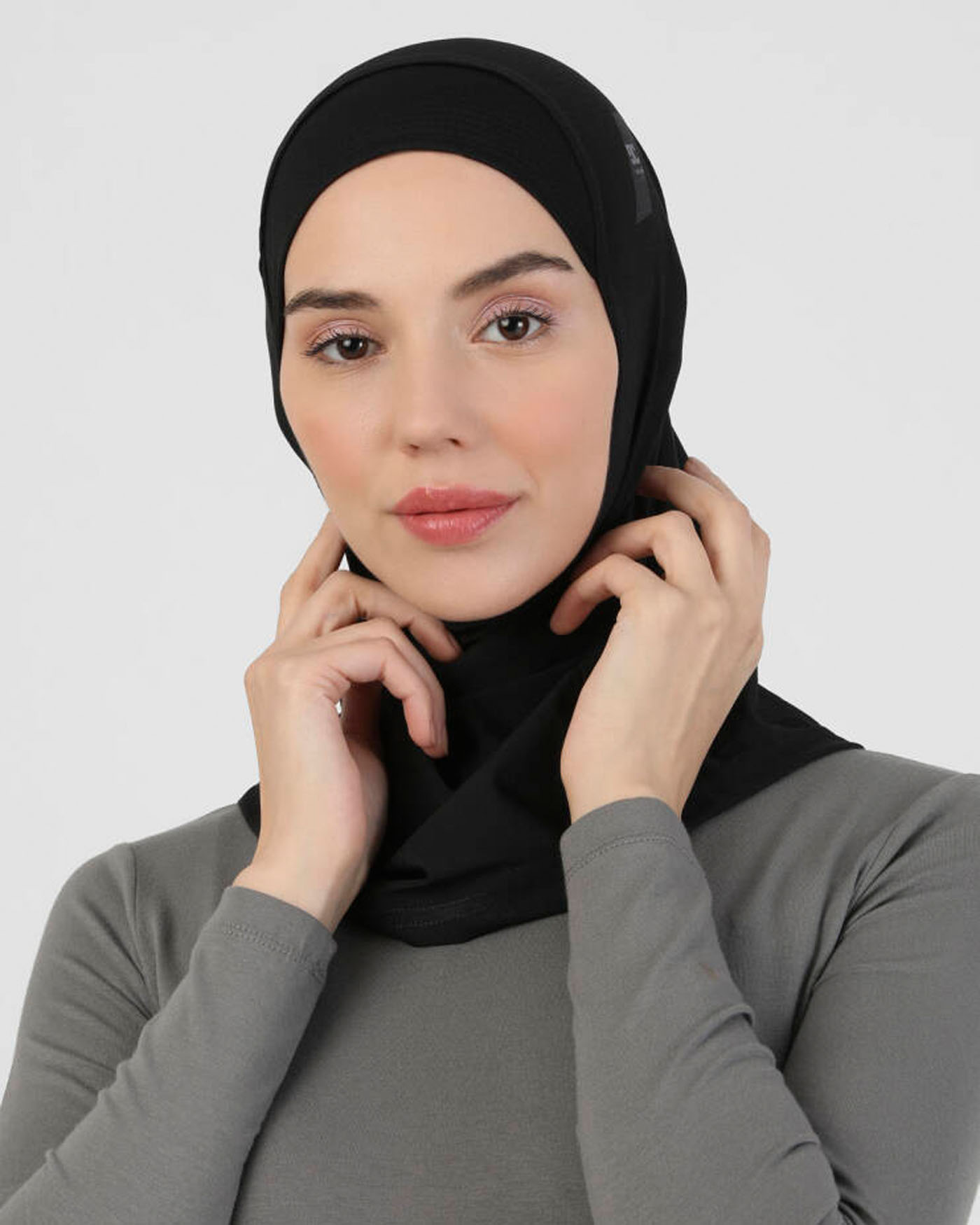 Sport Hijab - Airflow  - Black - 4