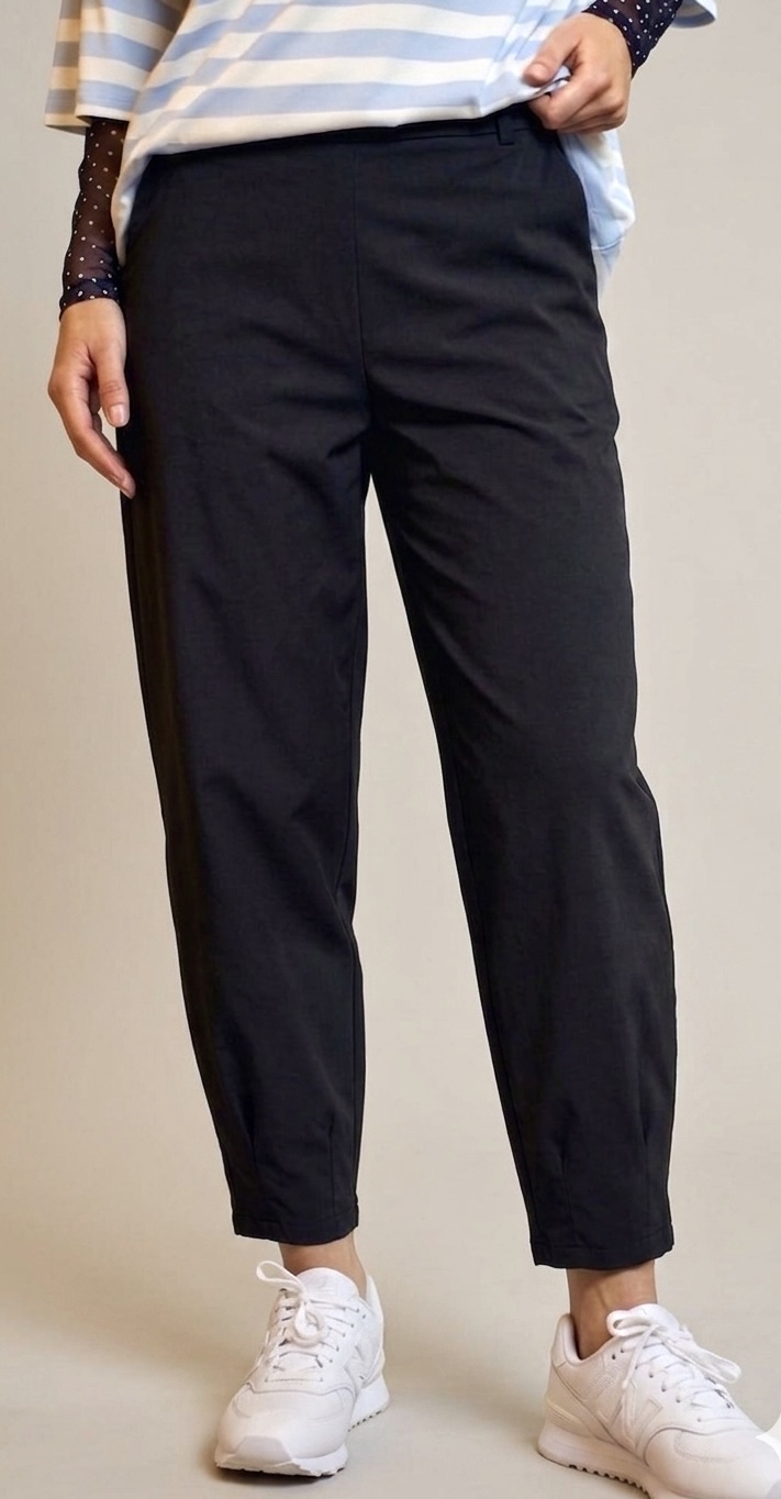 BEATE barrel pants - black