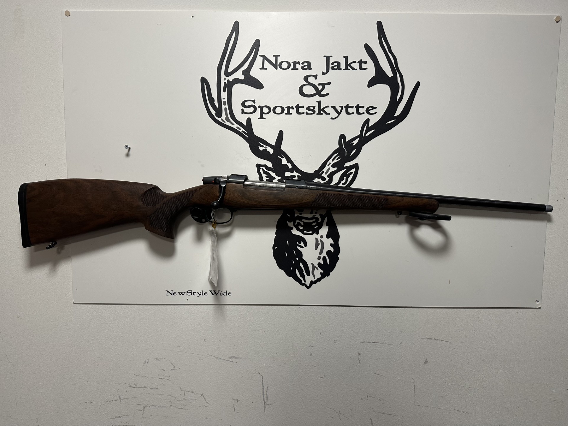 CZ 557 LUX .30-06