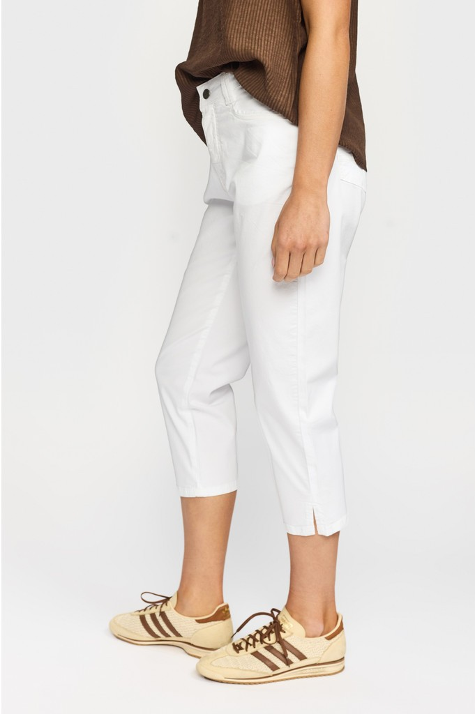 Fie Capri - White - 2-Biz