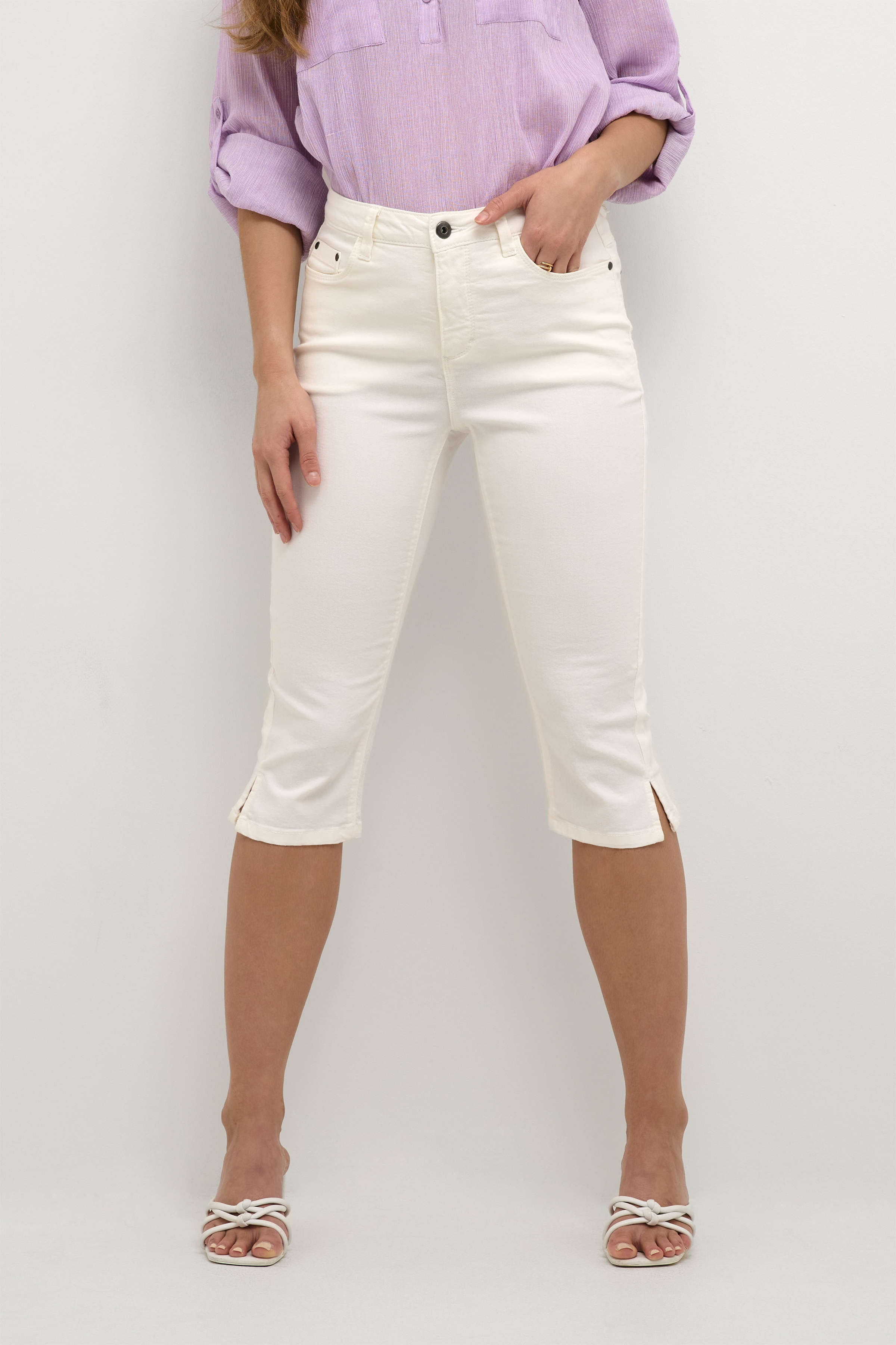 KAzelina Capri jeans Chalk vit capribyxa