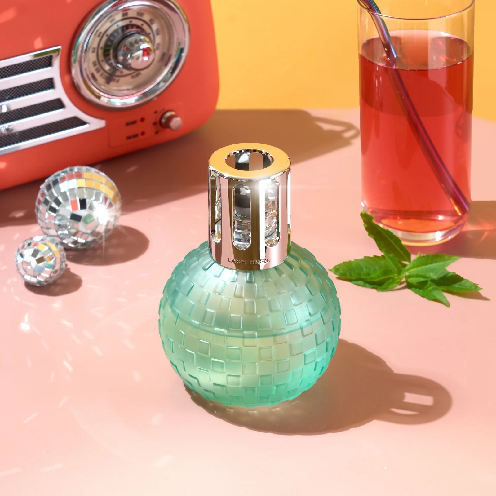 Maison Berger Presentset - Disco Estivale Mint - Doftlampa + 1 st Doft (Zest of Verbena) - 2