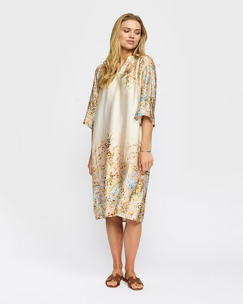 Klänning Hailey mönstrad beige/ljusblå/grön