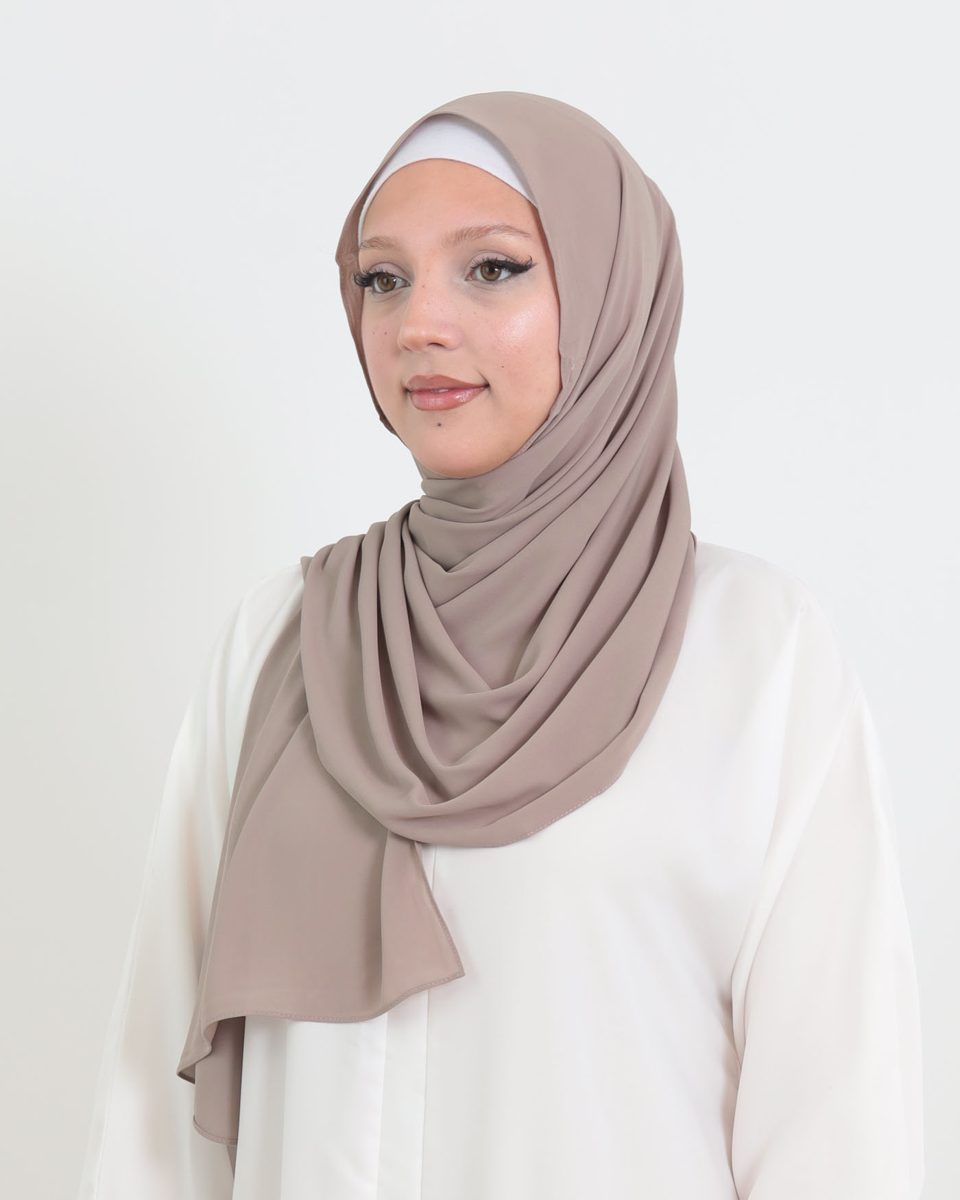Hijab med integrerad magnet - Lyx Chiffon - Taupe - 2