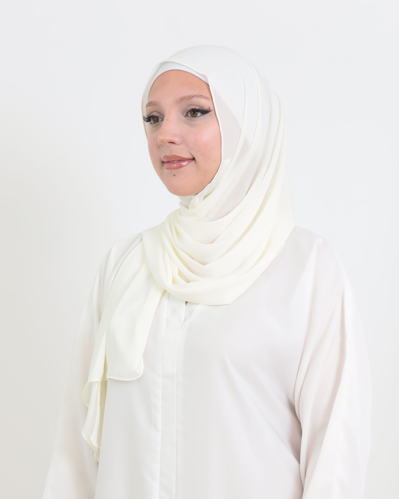 Hijab med integrerad magnet - Lyx Chiffon - Off-White - 2