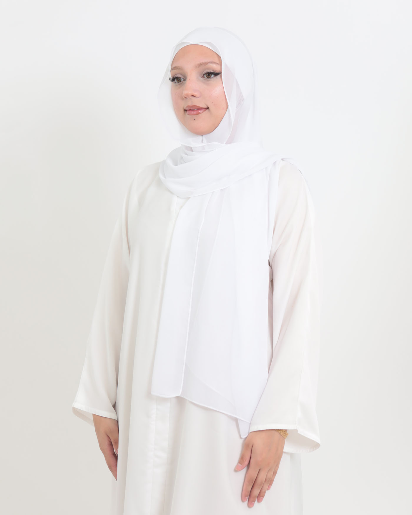 Hijab with cap and integrated magnet - Chiffon - White