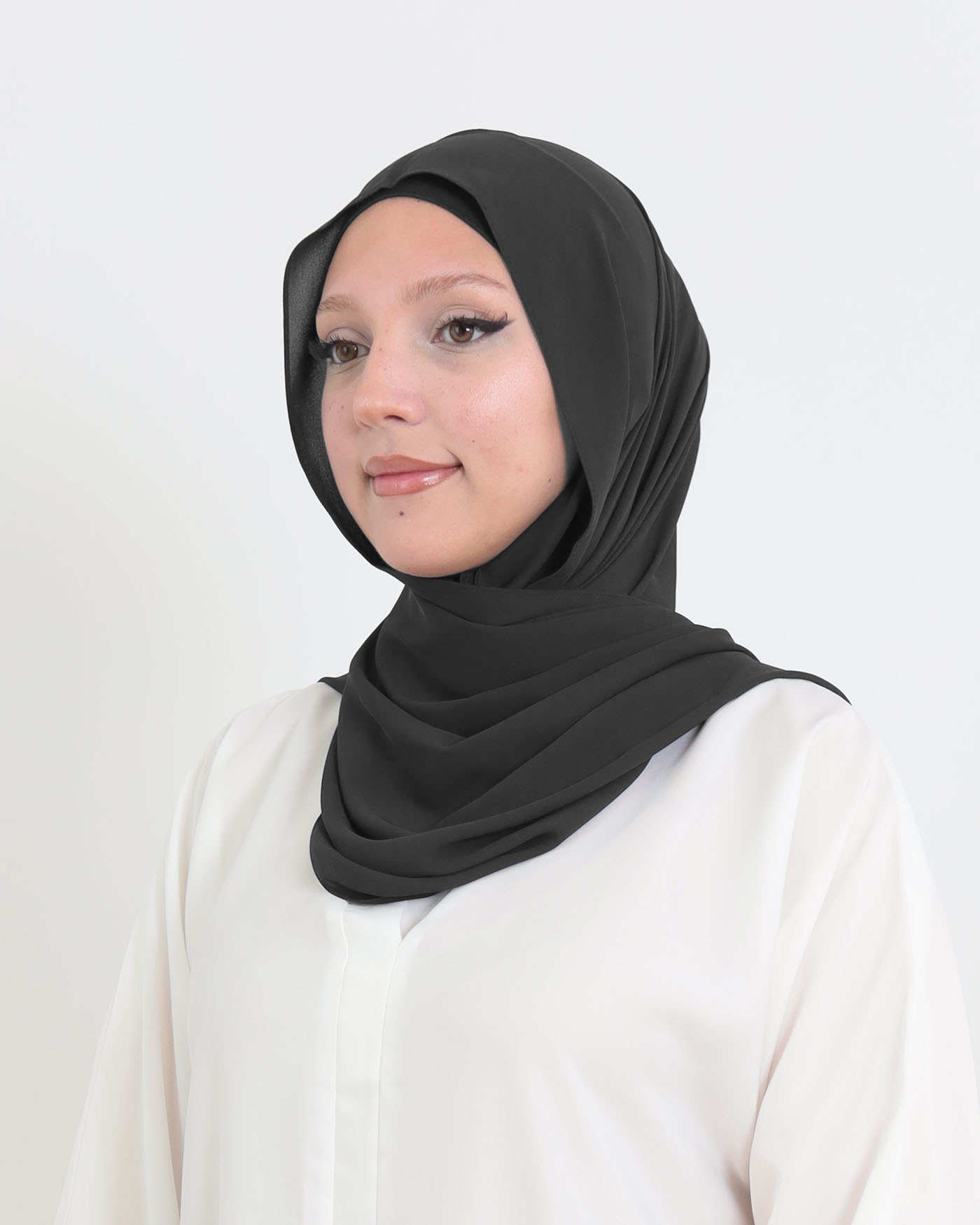 Hijab with cap and integrated magnet - Luxury Chiffon - Black