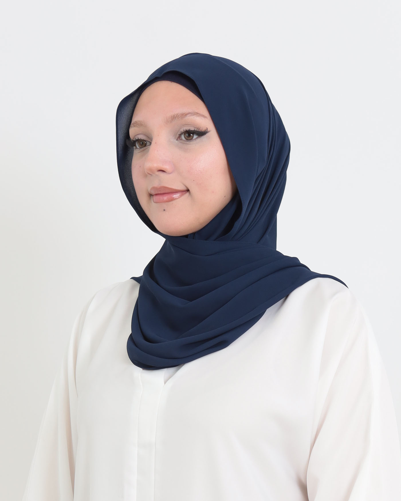 Hijab med cap och integrerad magnet - Lyx Chiffon - Midnattsblå