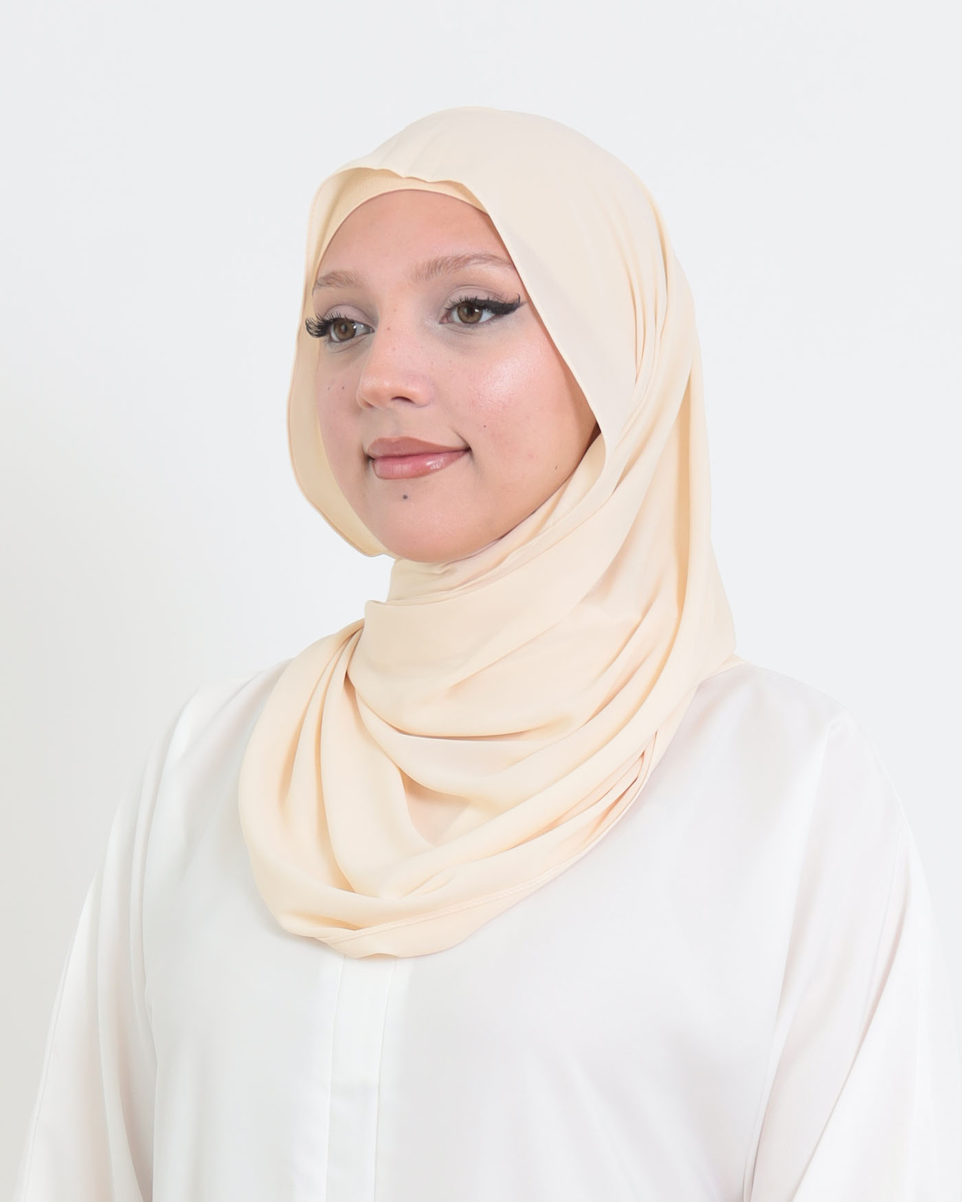 Hijab med cap och integrerad magnet - Lyx Chiffon - Kräm