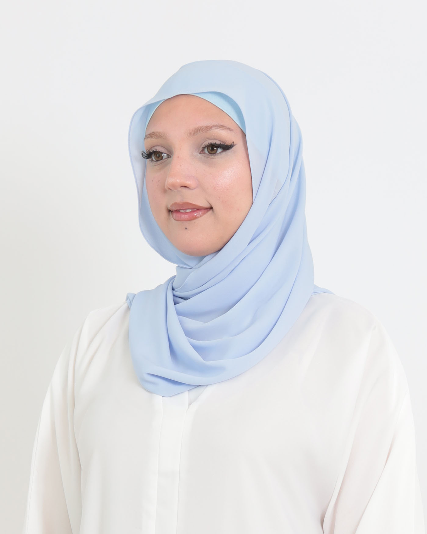 Hijab with cap and integrated magnet - Luxury Chiffon - Sky Blue