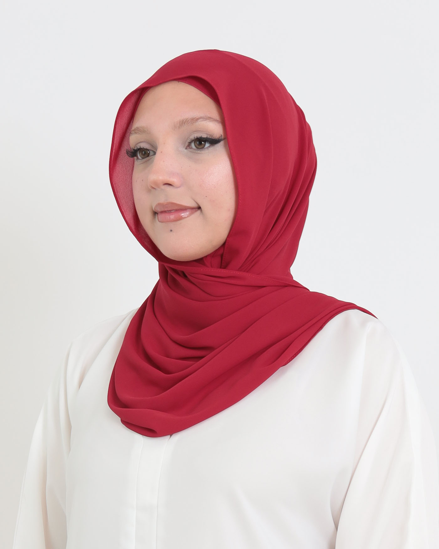 Hijab med cap och integrerad magnet - Lyx Chiffon - Maroon