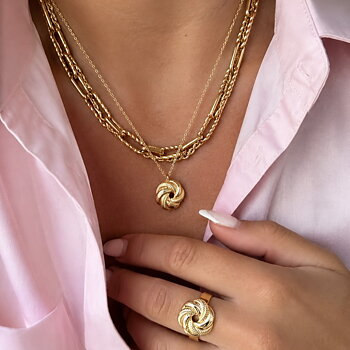 Embrace necklace  gold