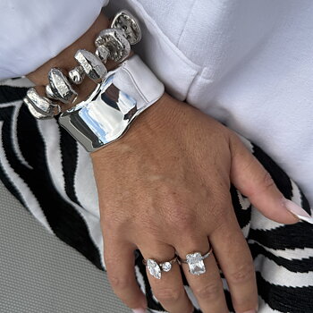 Cuff steel