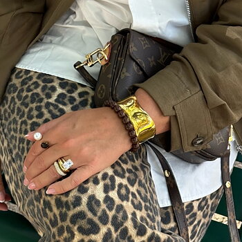 Big double crystal ring gold