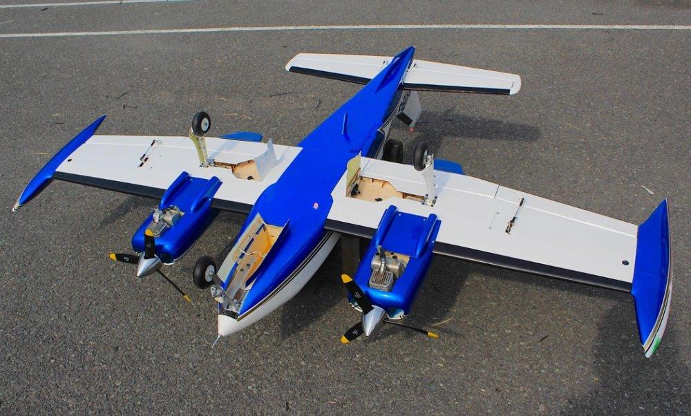 Seagull Giant Cessna 310 Twin Engine 15-20cc 2058mm ARF - 17
