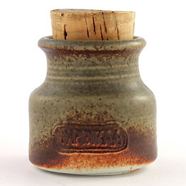 Francesca Mascitti-Lindh (Arabia 1960s) Rustic Spice Jar "Paprikaa" (Bell Pepper) 6 cm (1)