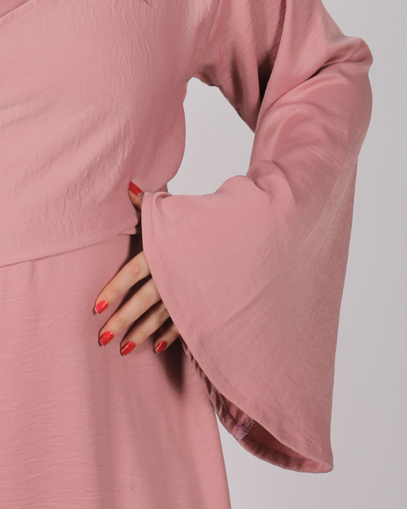 Maxikleid aus Satin - Rosé - 2
