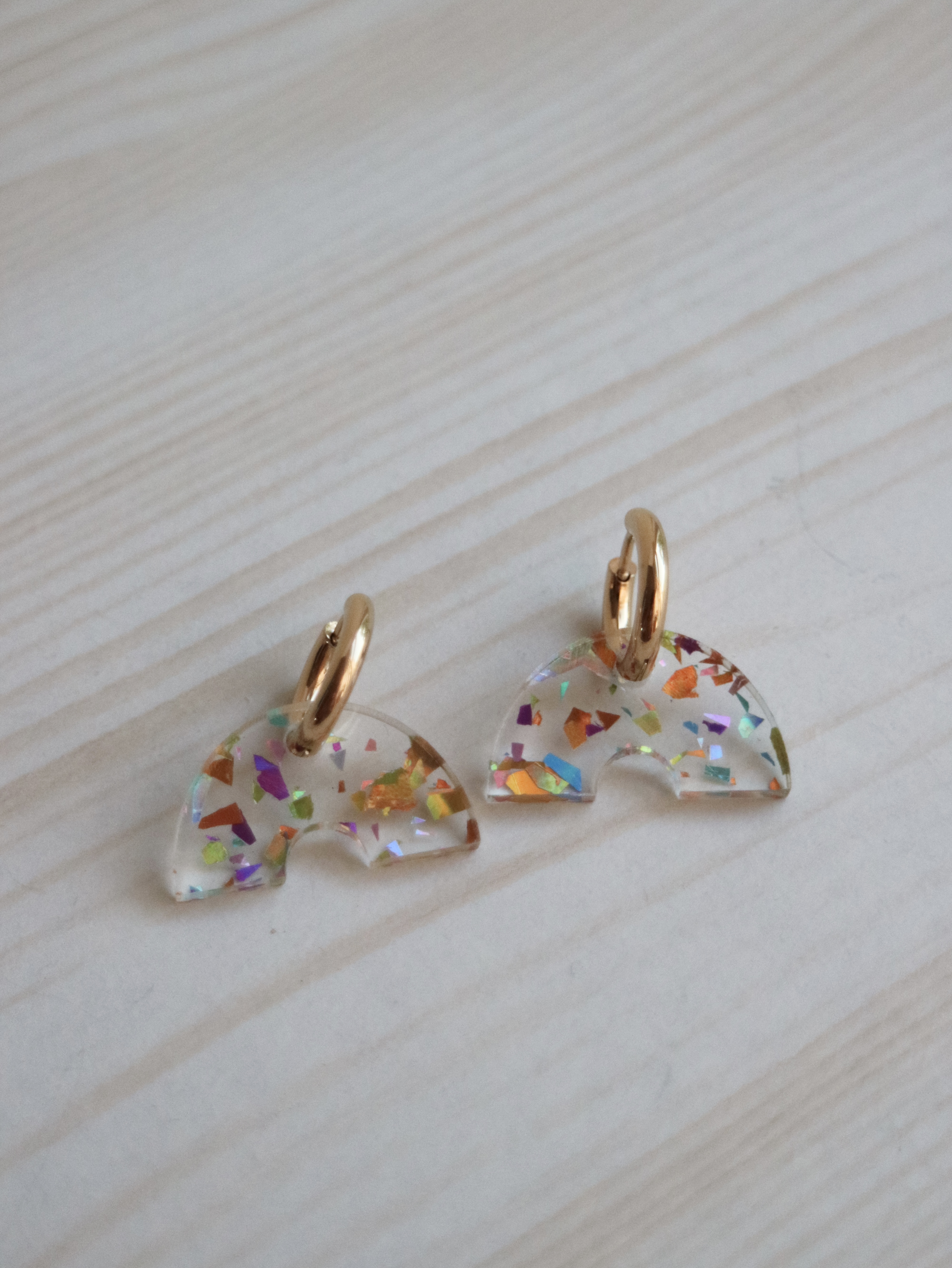 Bow large color flakes pendants