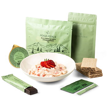 Food Force | Risgrød med jordbær – morgenmadsration | Frysetørret mad | 264 g