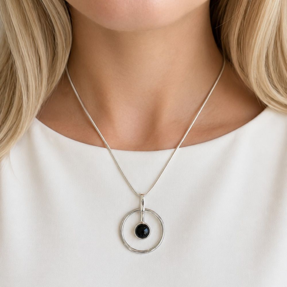 IAMLUND Pendelum onyx hänge silver