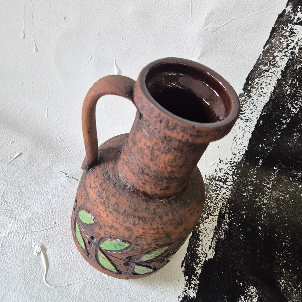 vintage VAS med hänkel, grov brun lera och grön glasyr, Bromma keramik, h  18,5 cm  - 2