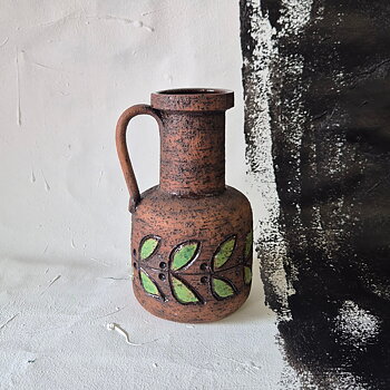 vintage VAS med hänkel, grov brun lera och grön glasyr, Bromma keramik, h  18,5 cm 