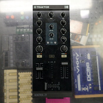 Traktor Kontrol Z1, used