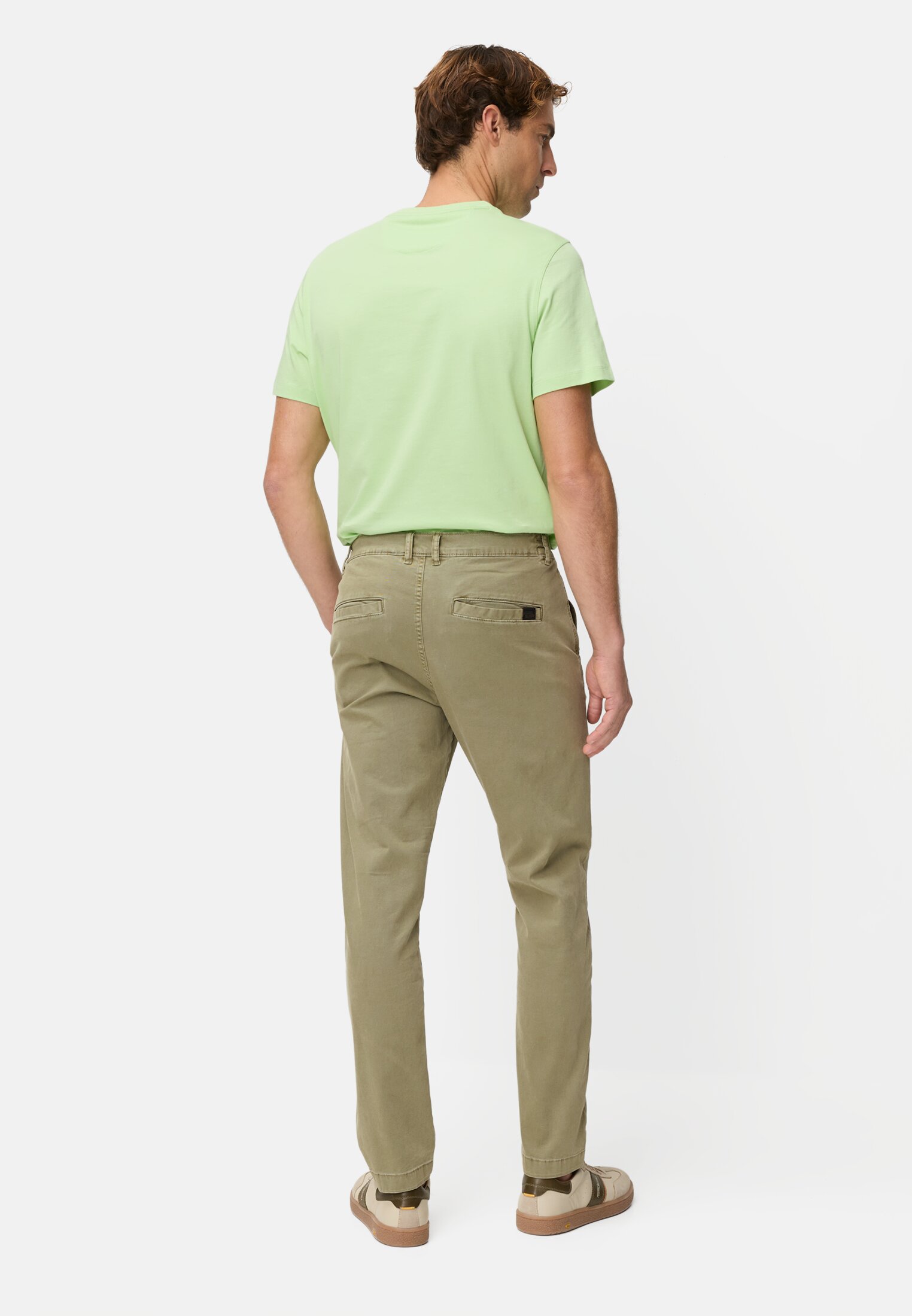 Gröna chinos långa  storlekar 250-256 från camel active. - 3