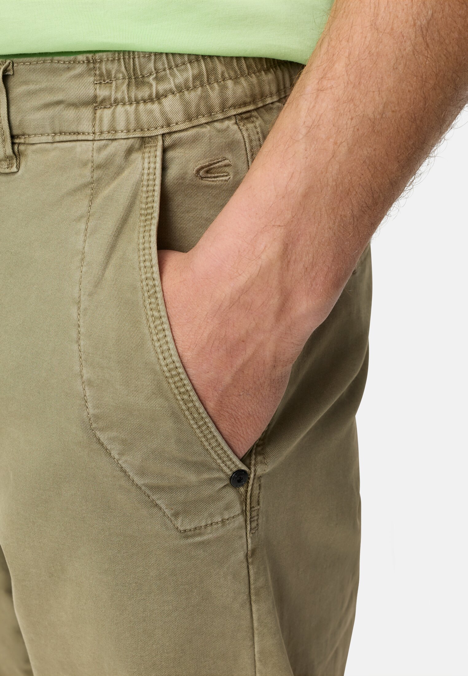 Gröna chinos långa  storlekar 250-256 från camel active. - 6