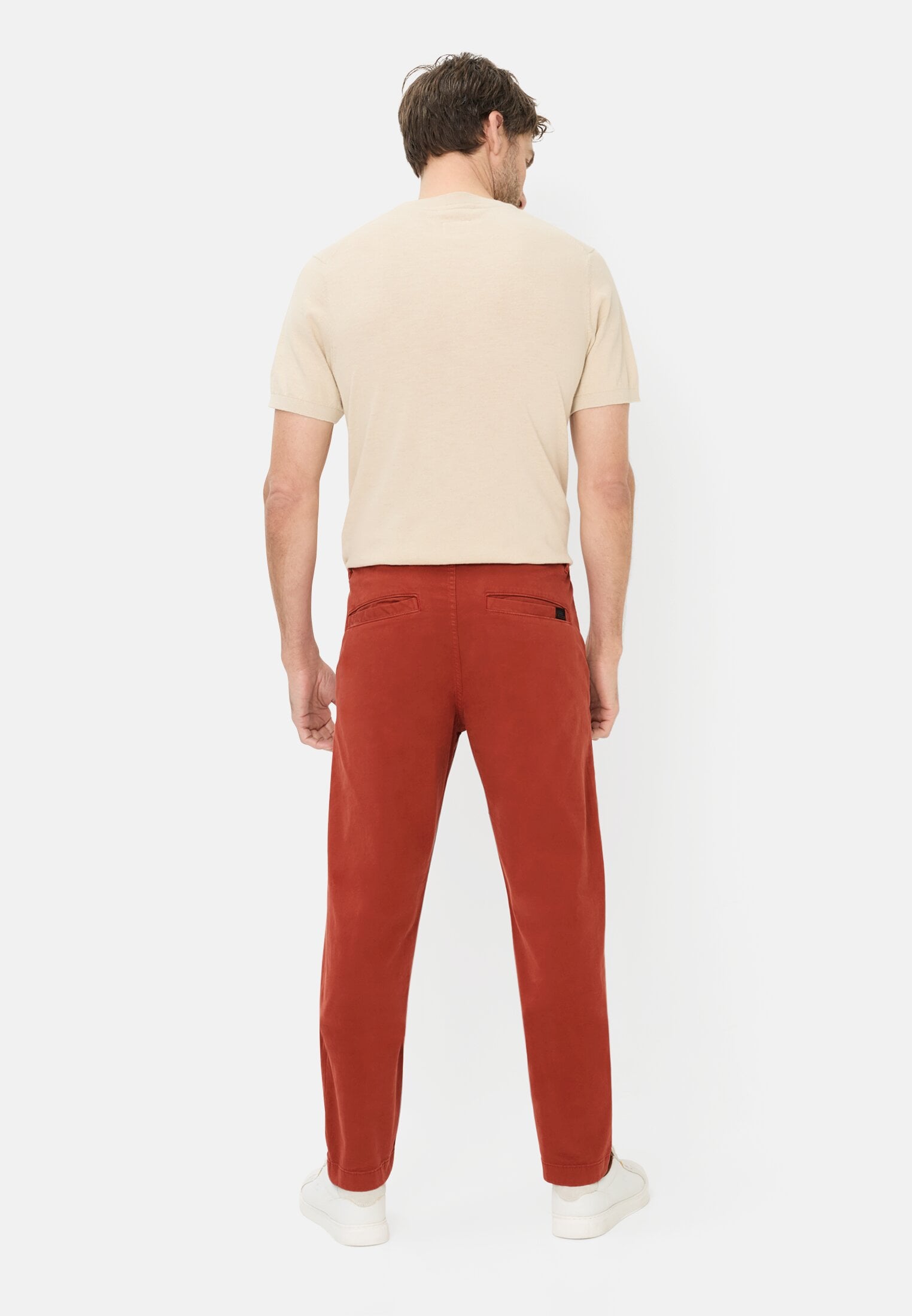 Röda chinos  långa  storlekar 250-256 från camel active  - 4