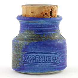 Francesca Mascitti-Lindh (Arabia 1960s) Rustic Spice Jar "Kardemummaa" (Cardamom) 6 cm (8)