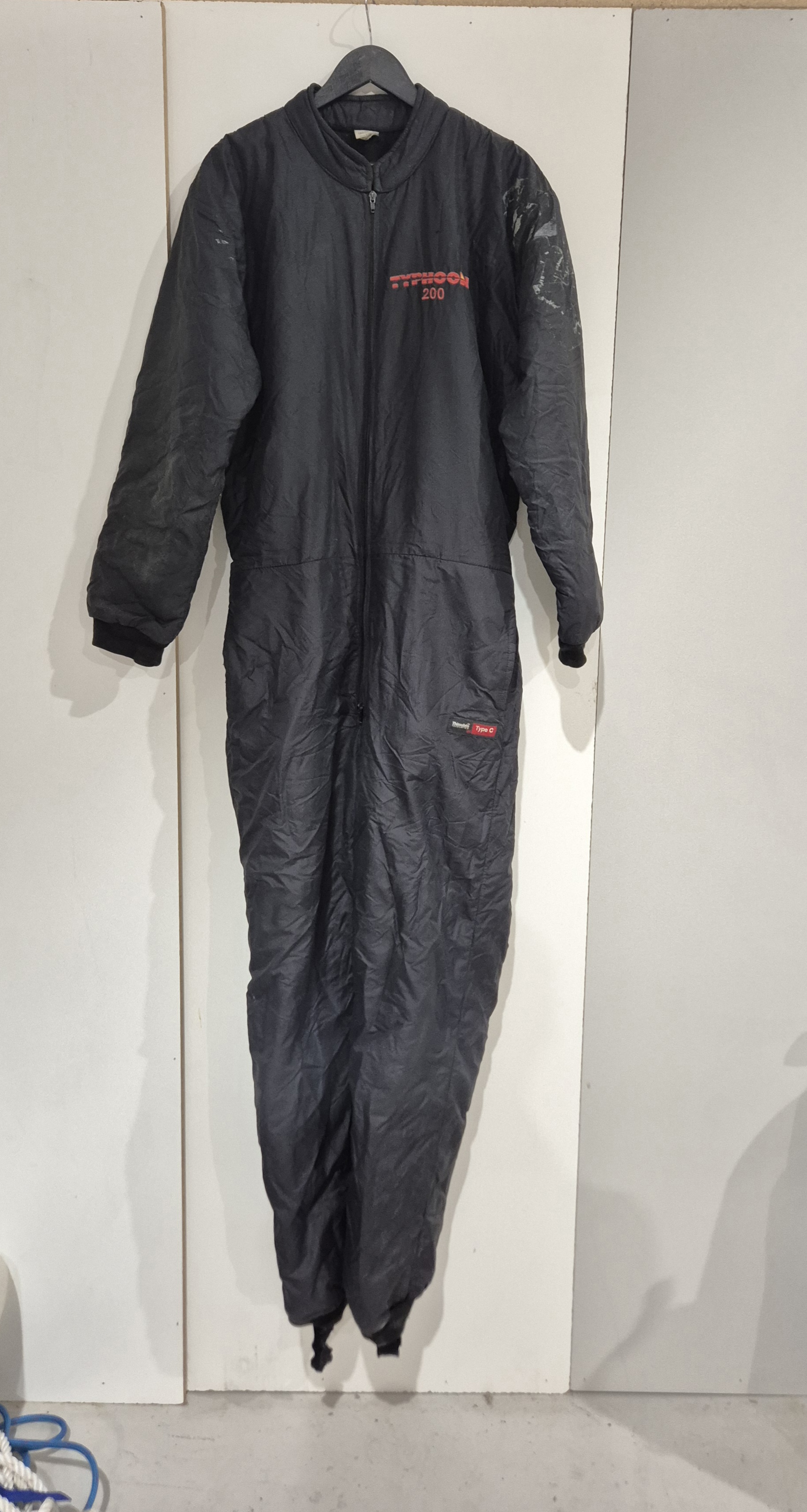 Typhoon 200, XL