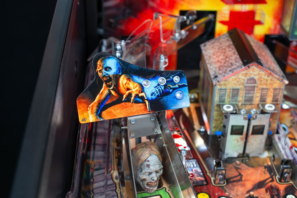 The Walking Dead Remastered Premium - Stern Pinball  - In stock - 14