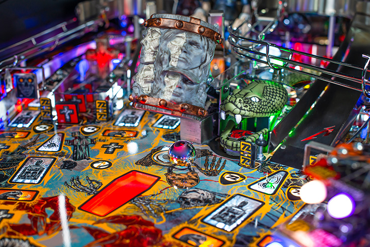 The Metallica Remastered Premium - Stern Pinball  - Contact us for availability - 15