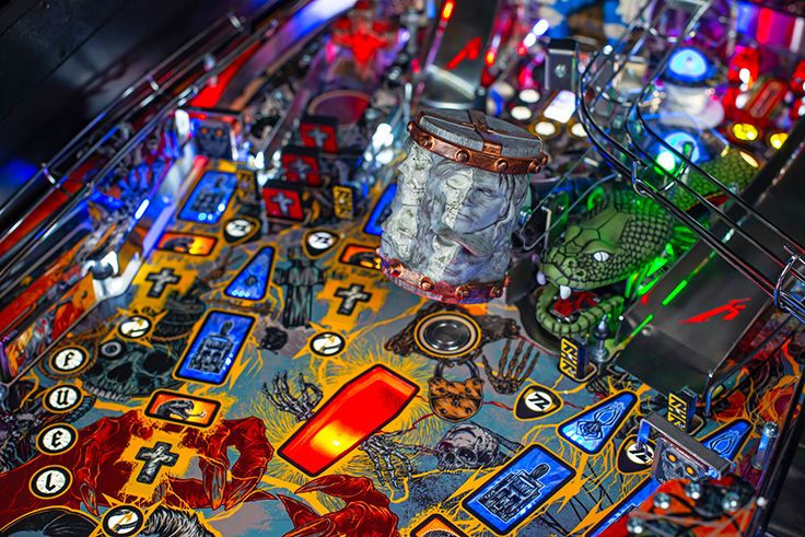 The Metallica Remastered Premium - Stern Pinball  - Contact us for availability - 12