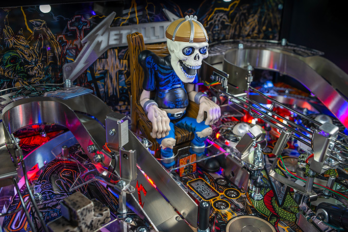 The Metallica Remastered Premium - Stern Pinball  - Contact us for availability - 30