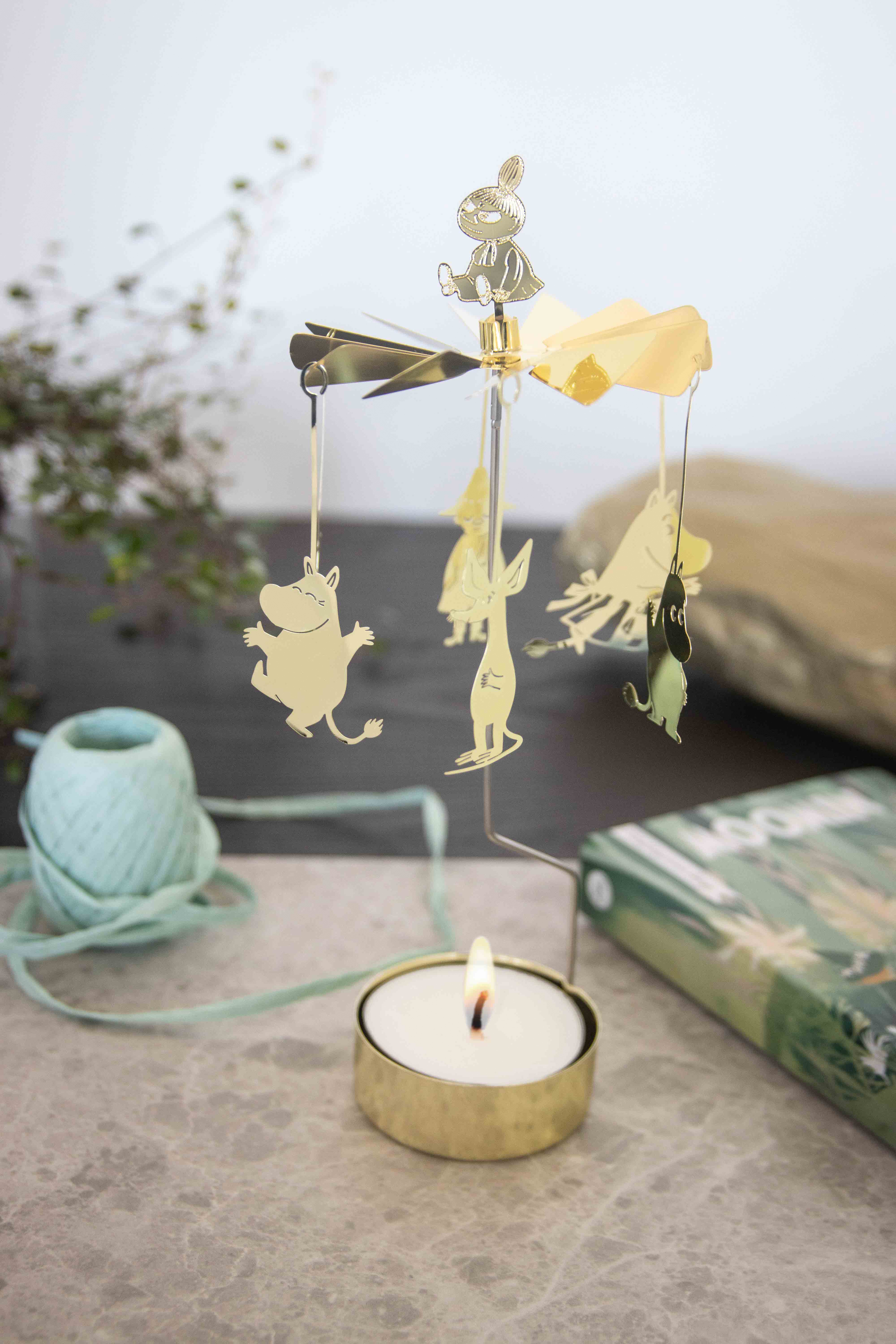 TEALIGHT SPINNER LARGE MOOMIN  FAMILY