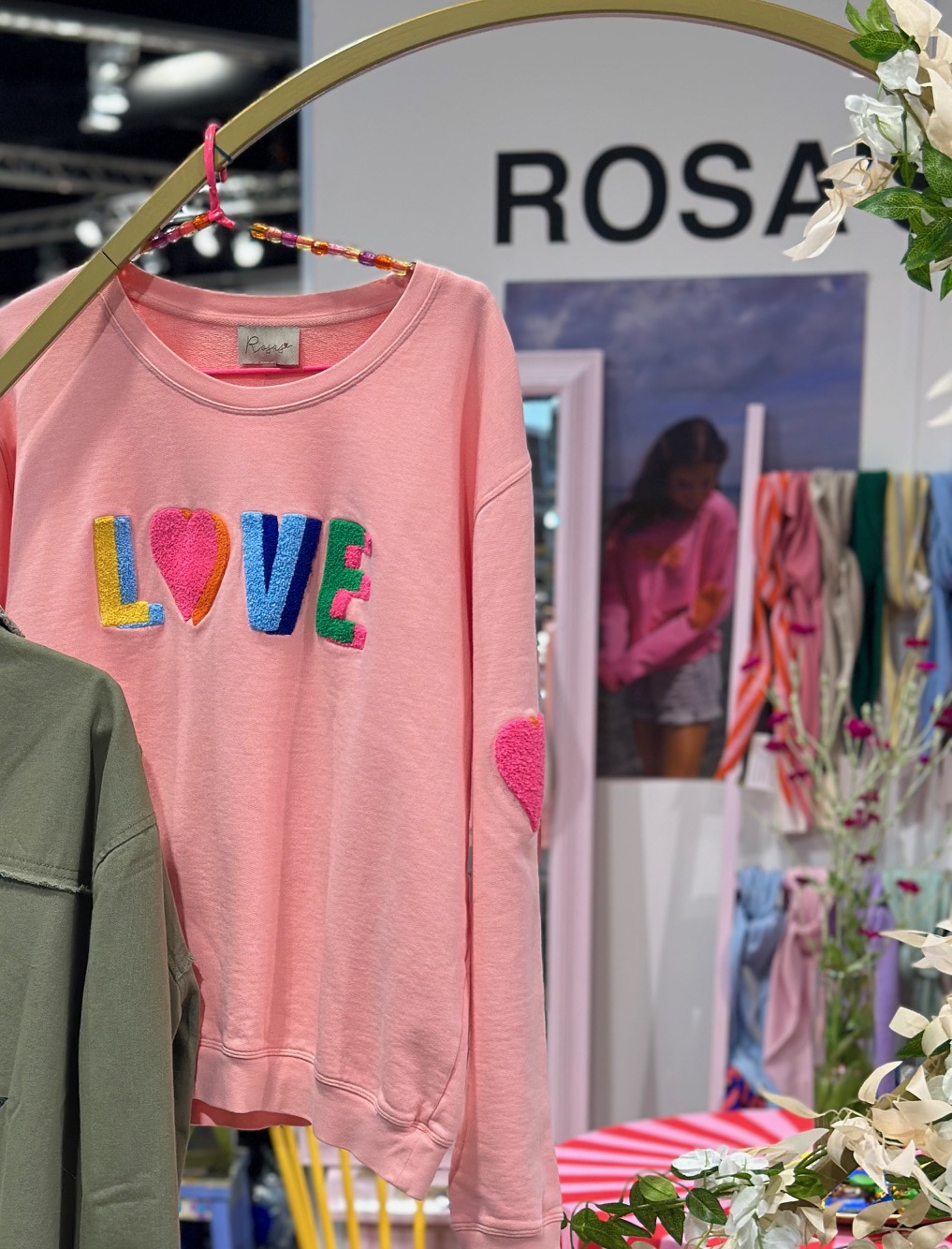 Is-LOVE multi rose-pink sweat shirt