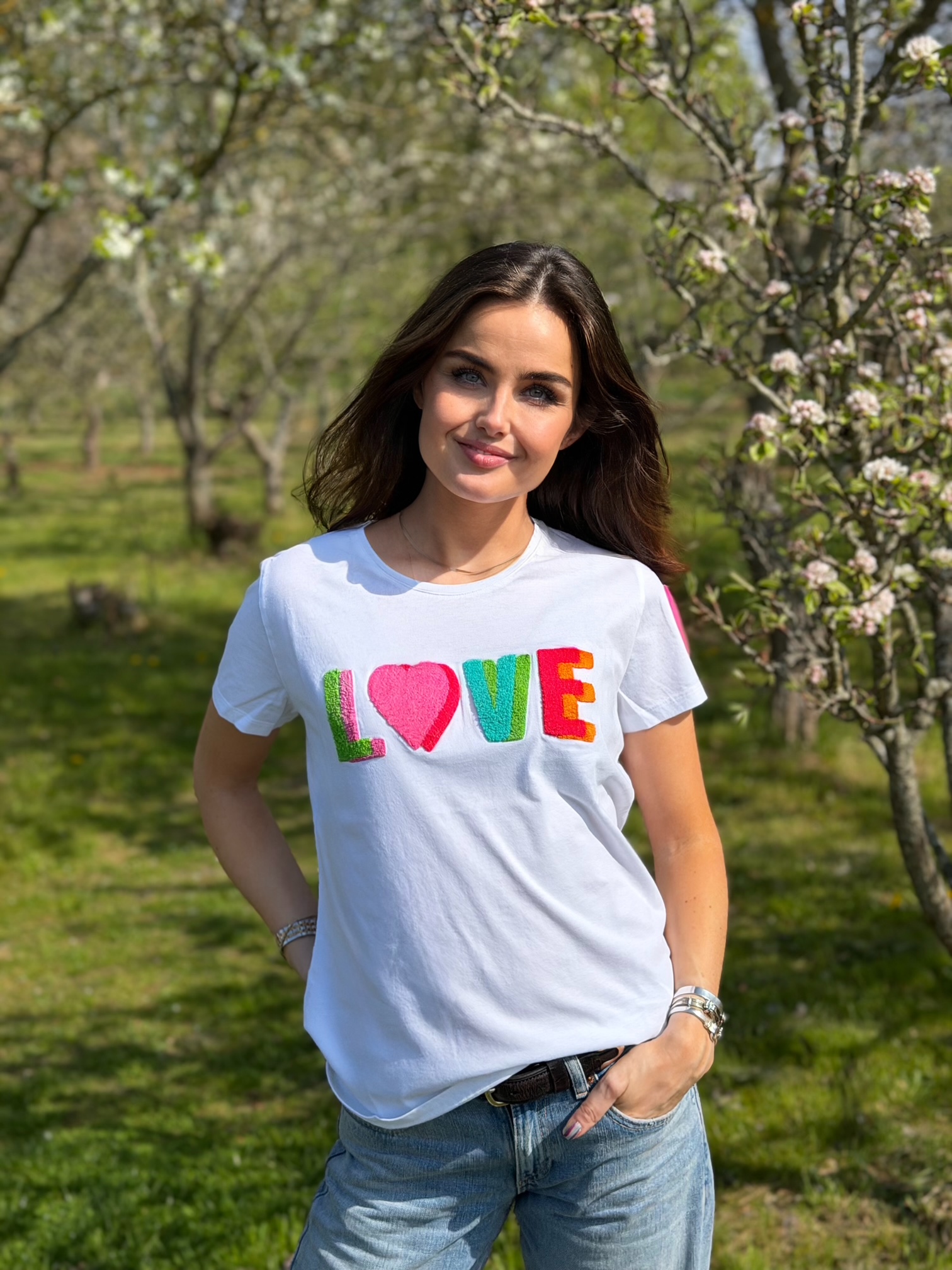 Is-T-shirt love NEW white double multi color embrodery - 3
