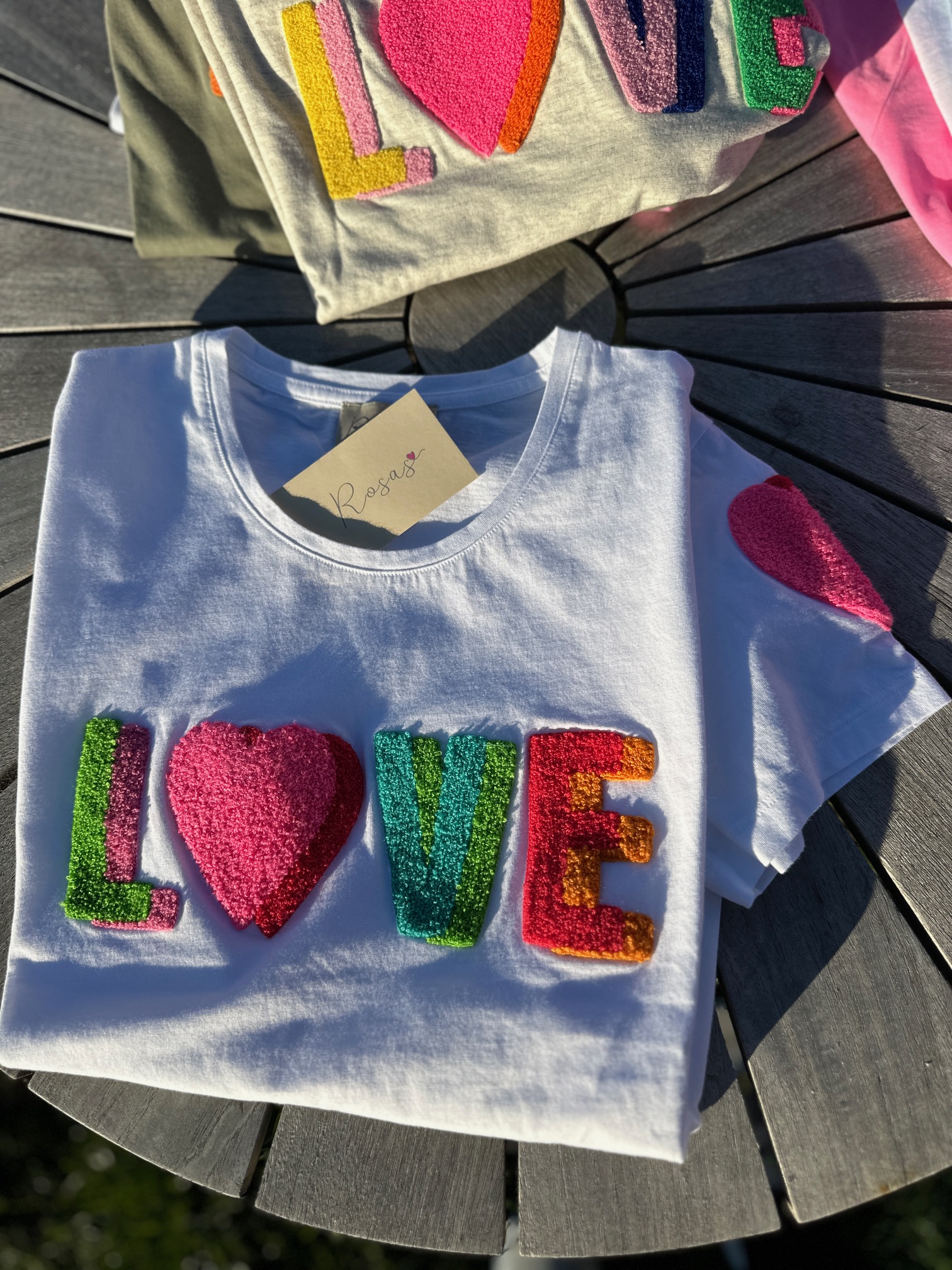 Is-T-shirt love NEW white double multi color embrodery - 2