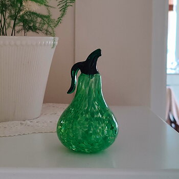 Grönt päron i glas