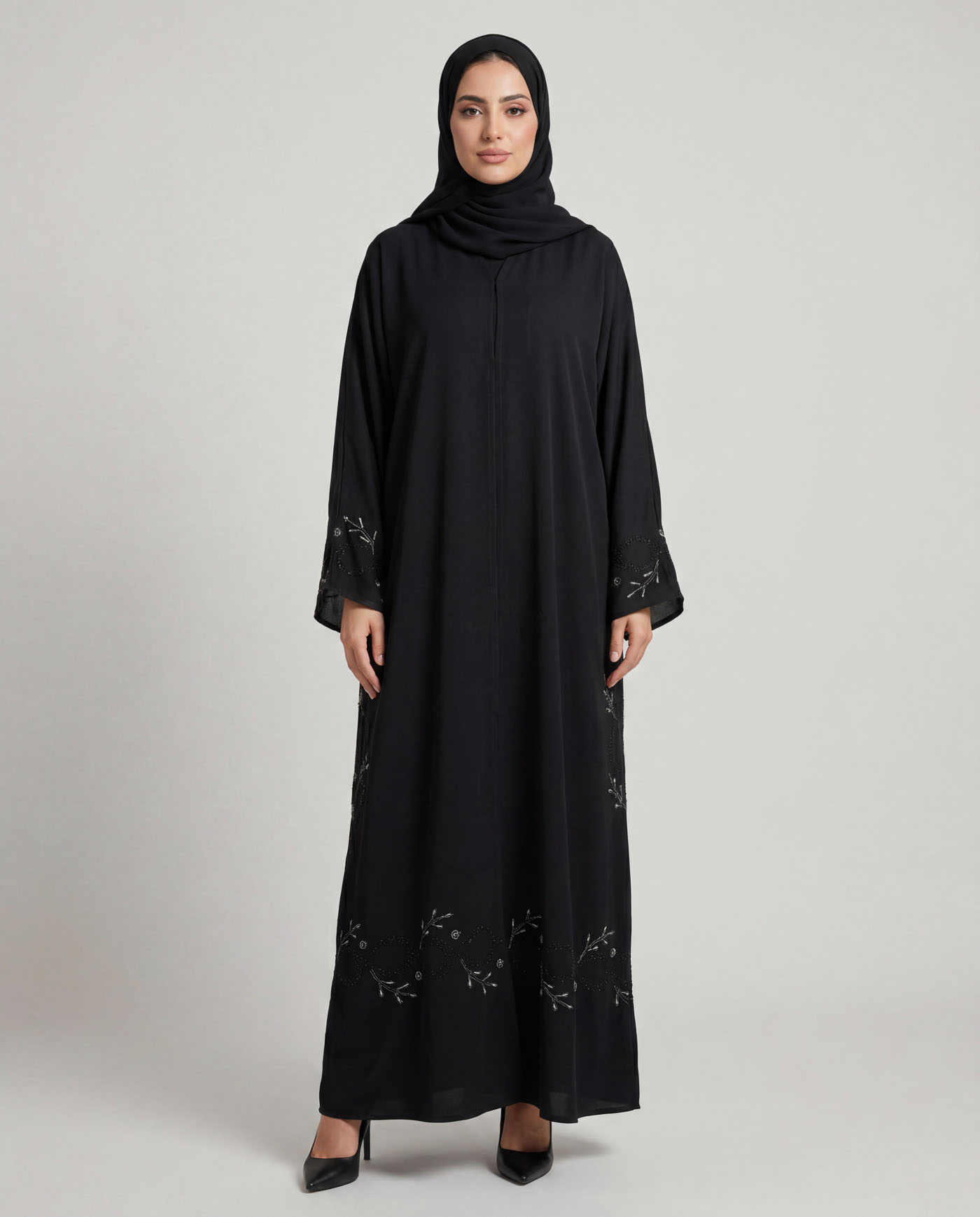 Decorated Abaya in Nida fabric - Black
