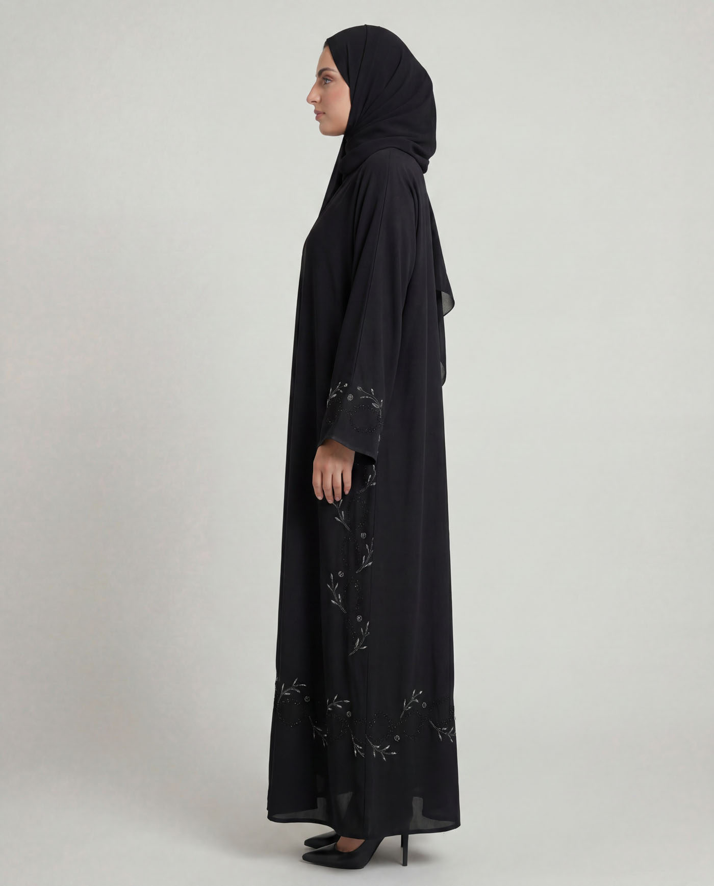 Decorated Abaya in Nida fabric - Black - 3