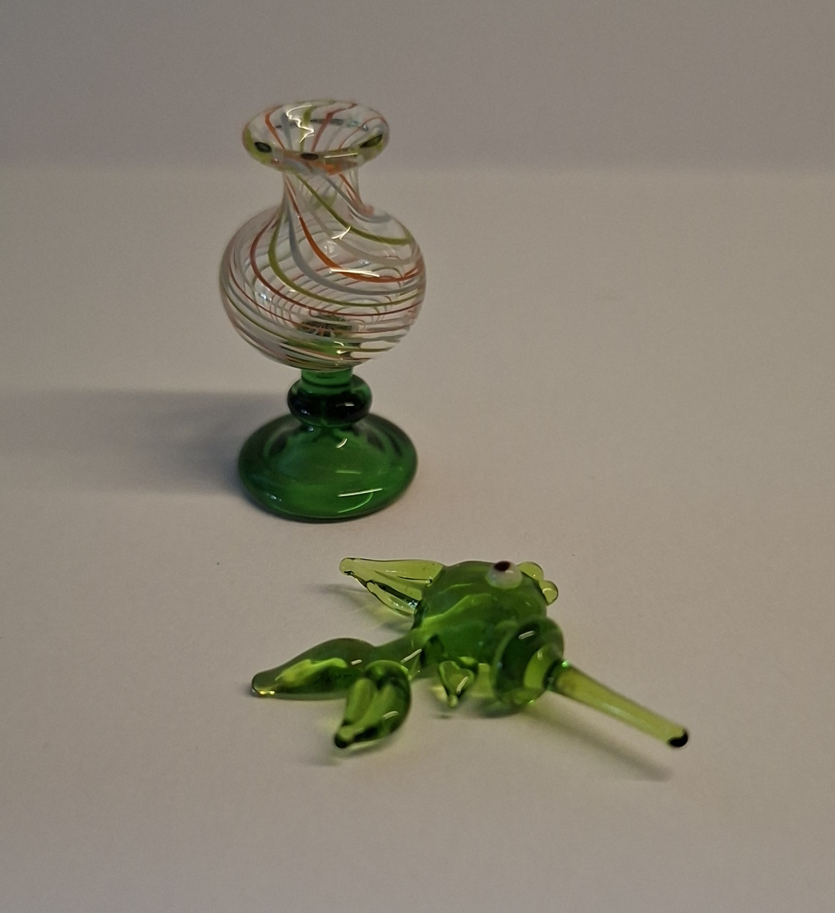  Handgjord glasflaska med topp med fisk- engelskt hantverk - 2
