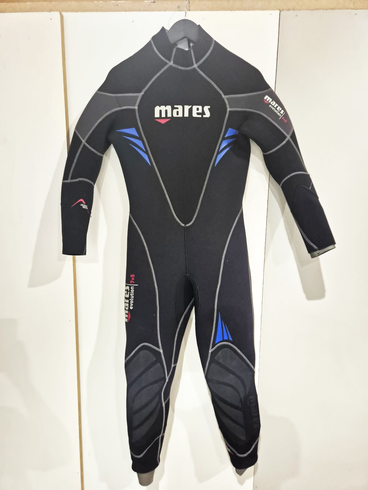 Mares Evolution 7+5, Storlek 2 (ca S (ca175cm)) *NY*
